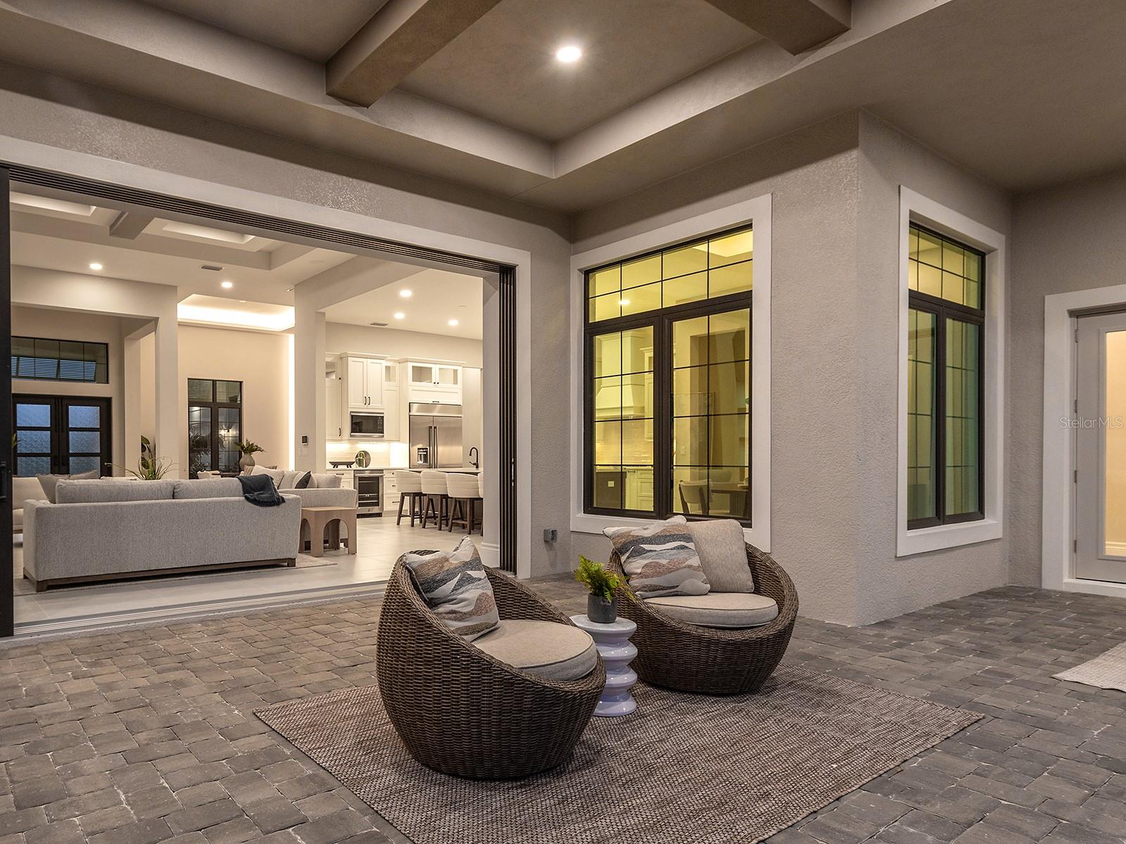 572 BLUE SHELL LOOP, SARASOTA, FL, 34240