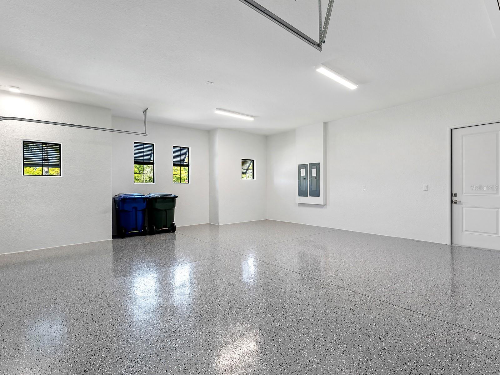 572 BLUE SHELL LOOP, SARASOTA, FL, 34240