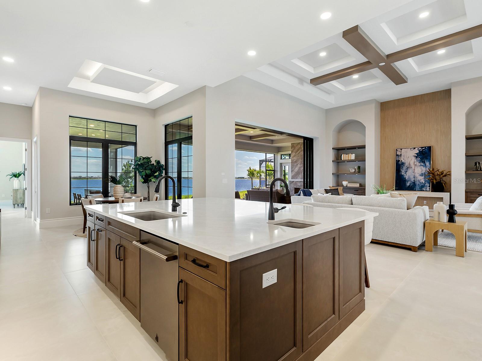572 BLUE SHELL LOOP, SARASOTA, FL, 34240
