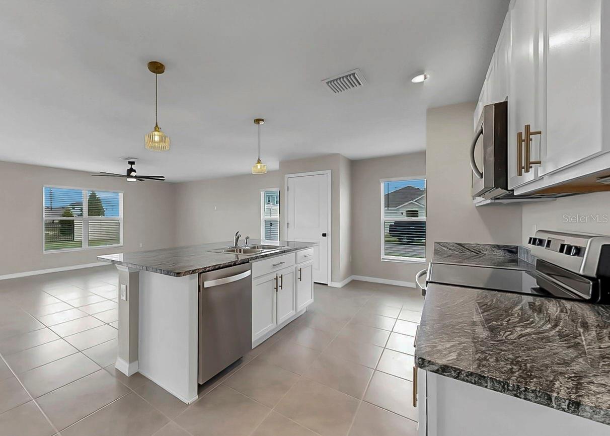 10104 CHARLOTTE DR, PARRISH, FL, 34219