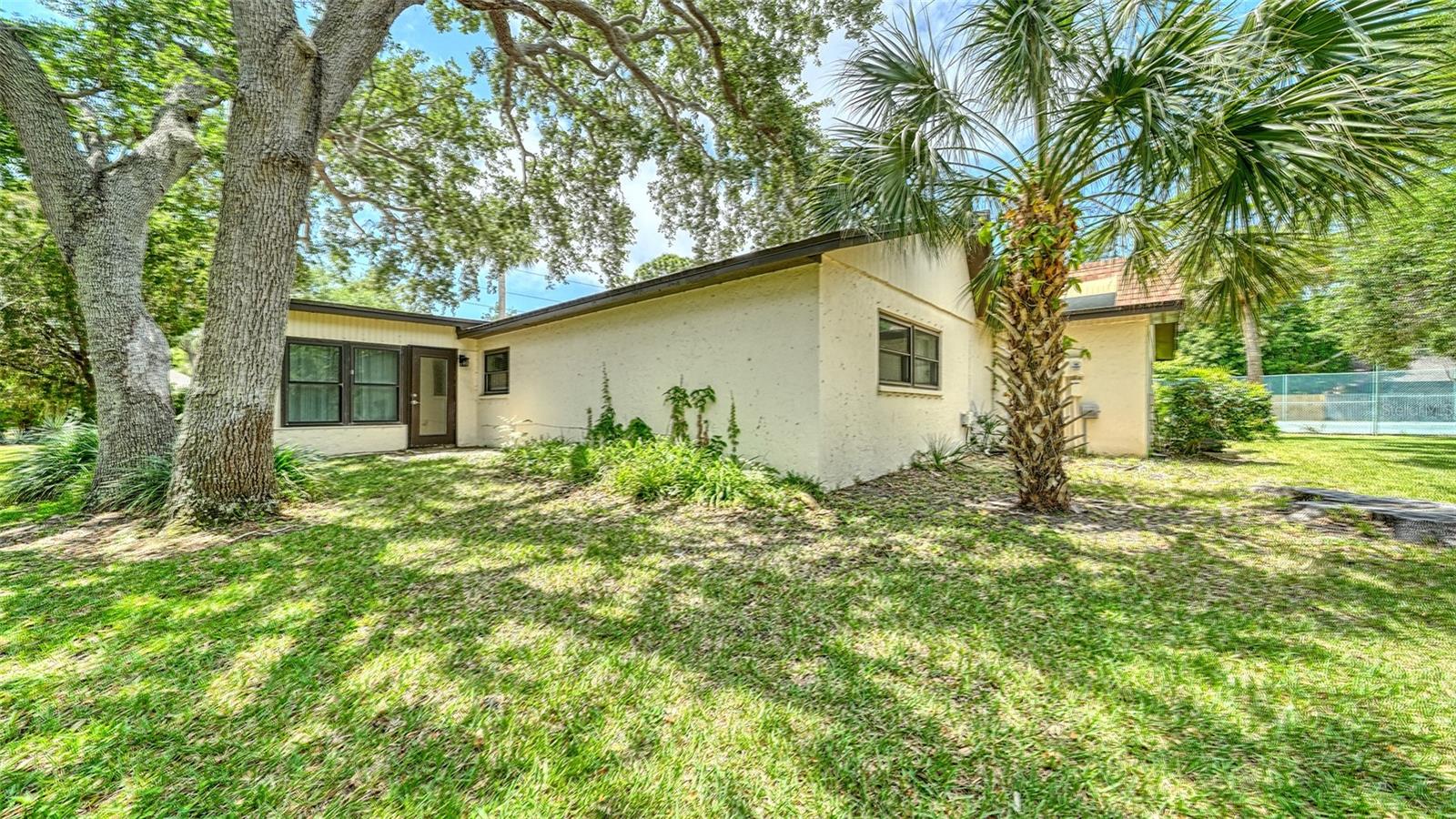 2247 BISPHAM RD #50, SARASOTA, FL, 34231