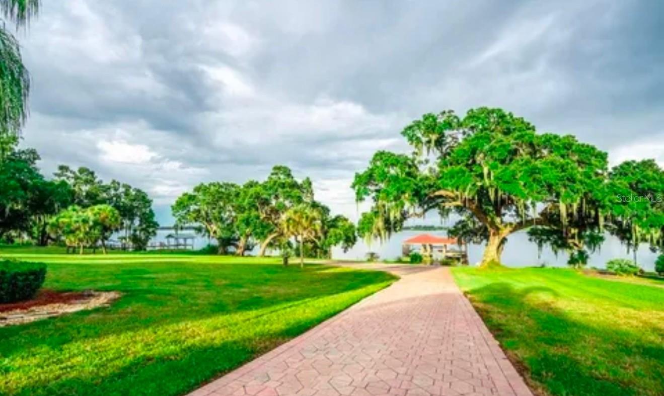 11715 TAYLOR RD, THONOTOSASSA, FL, 33592