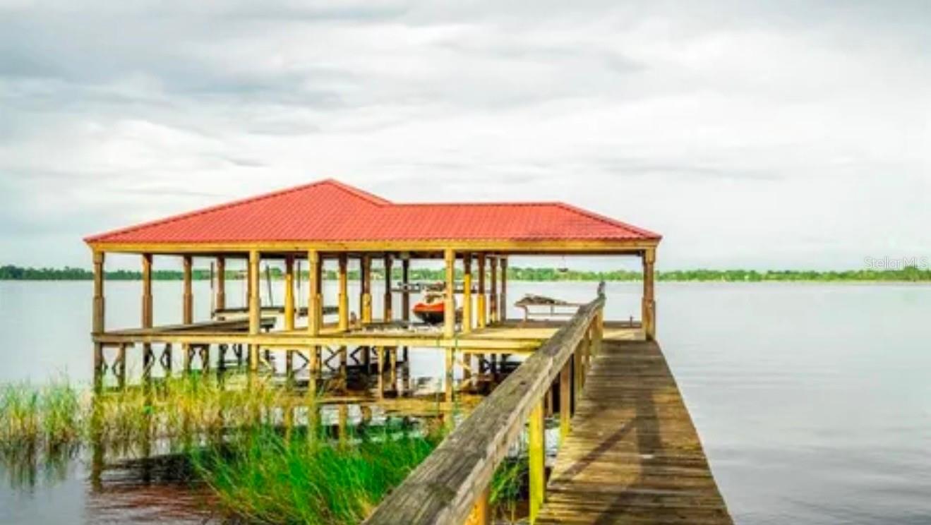 11715 TAYLOR RD, THONOTOSASSA, FL, 33592