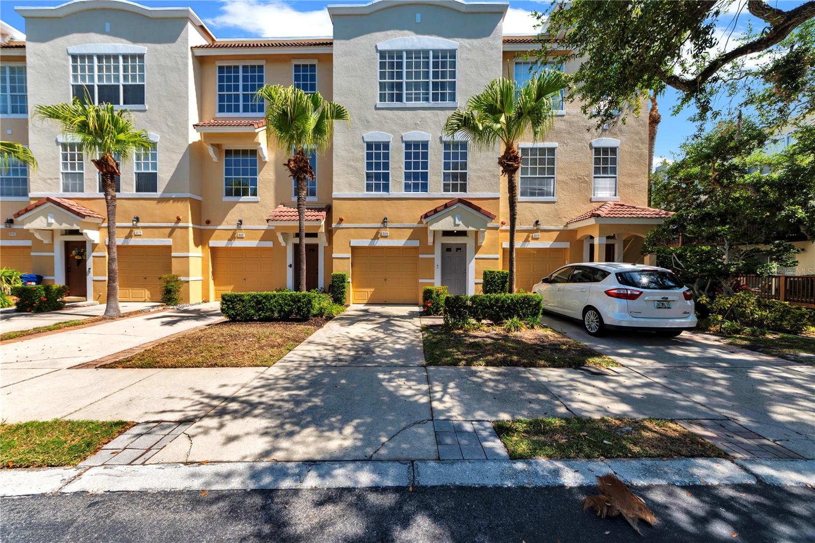 3115 BAYSHORE OAKS DR, TAMPA, FL, 33611
