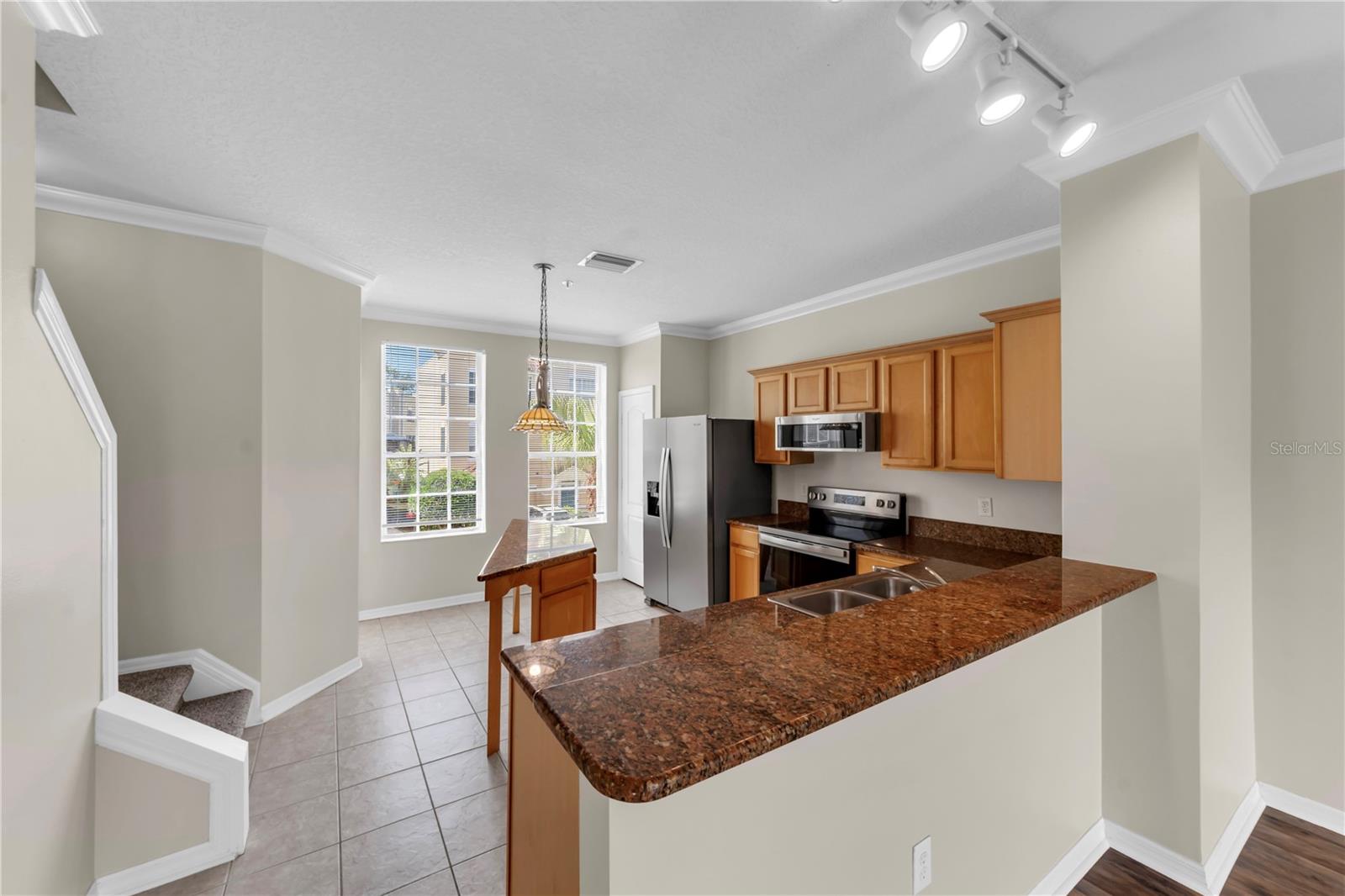 3115 BAYSHORE OAKS DR, TAMPA, FL, 33611