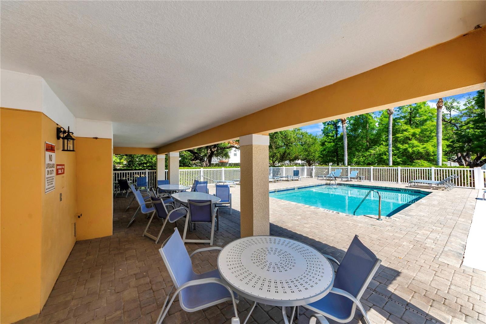 3115 BAYSHORE OAKS DR, TAMPA, FL, 33611