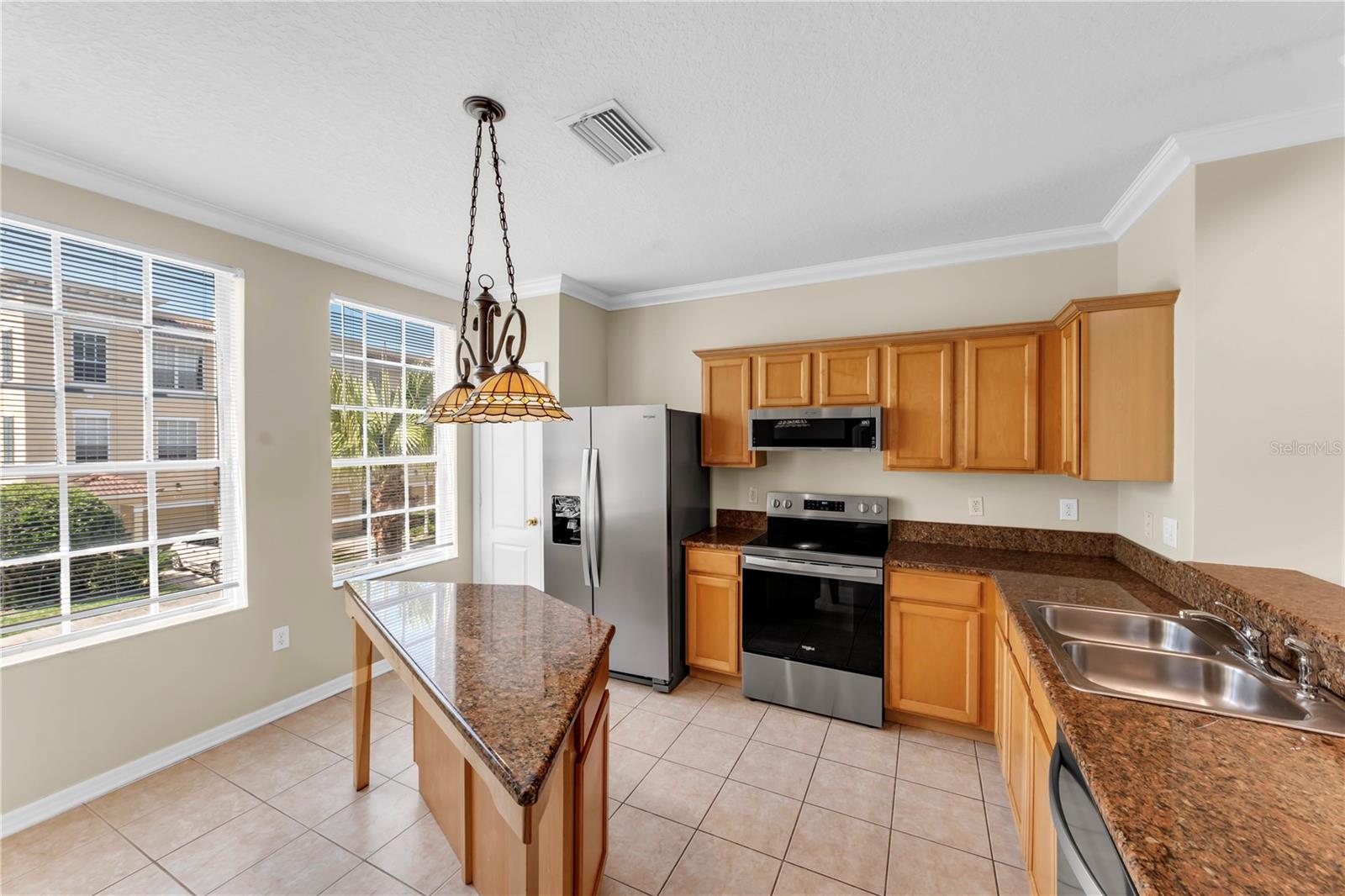 3115 BAYSHORE OAKS DR, TAMPA, FL, 33611