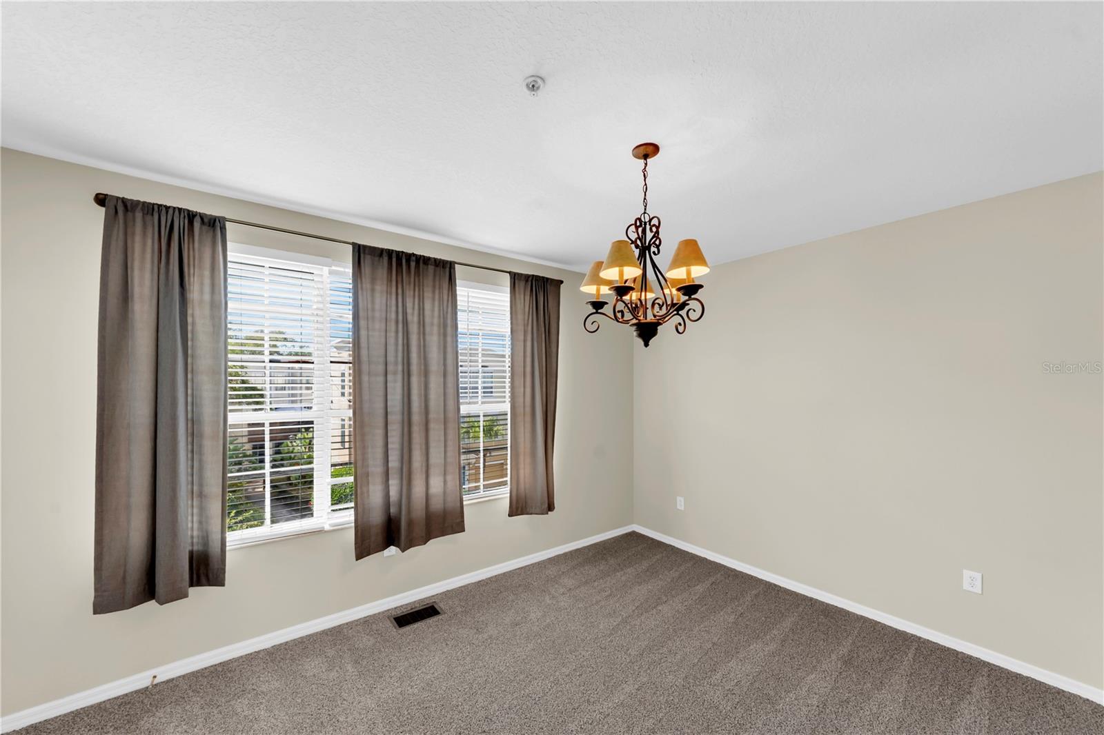 3115 BAYSHORE OAKS DR, TAMPA, FL, 33611