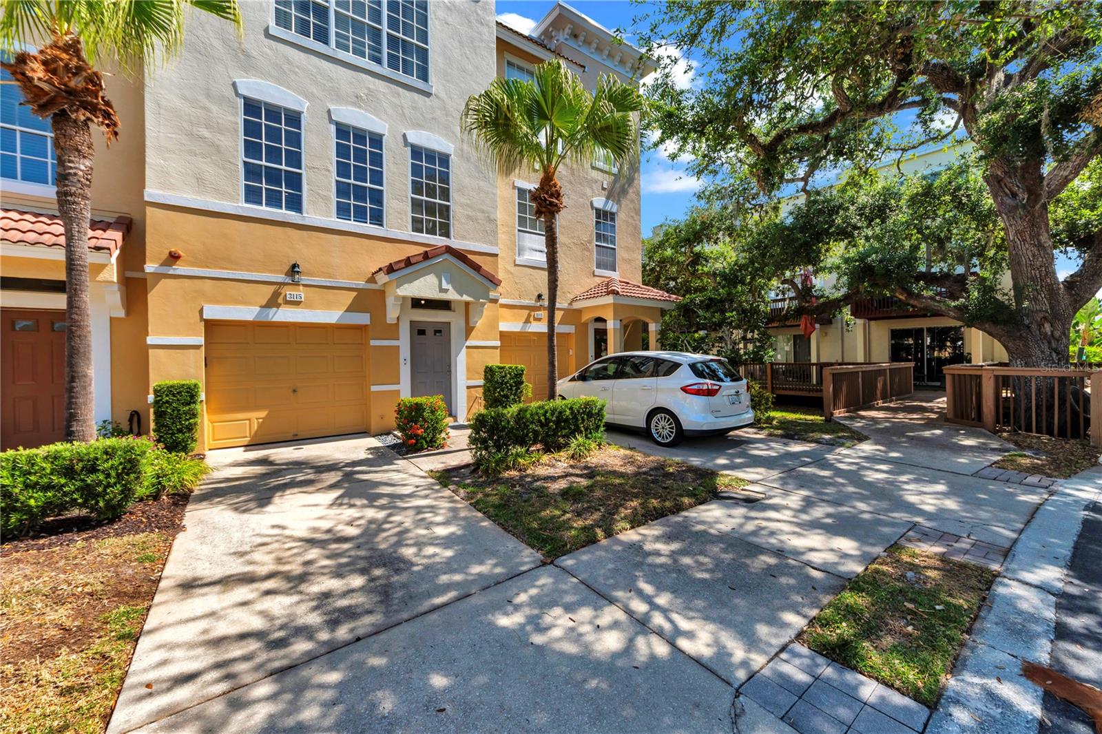 3115 BAYSHORE OAKS DR, TAMPA, FL, 33611