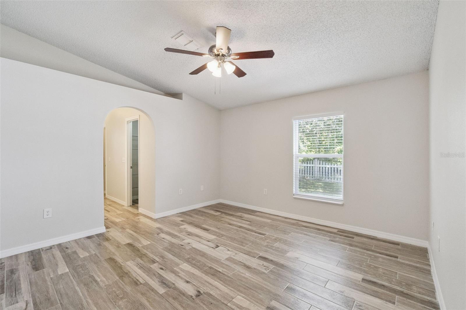 560 BROWN BEAR WAY, ST CLOUD, FL, 34772