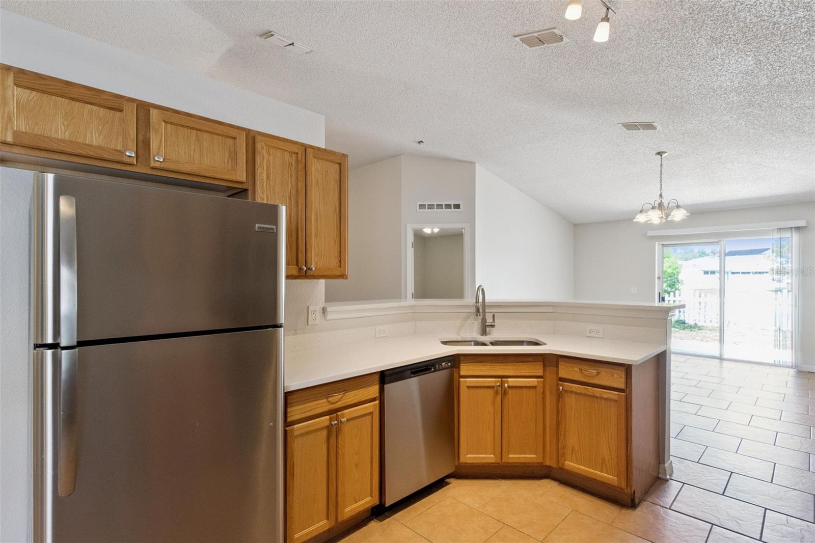 560 BROWN BEAR WAY, ST CLOUD, FL, 34772