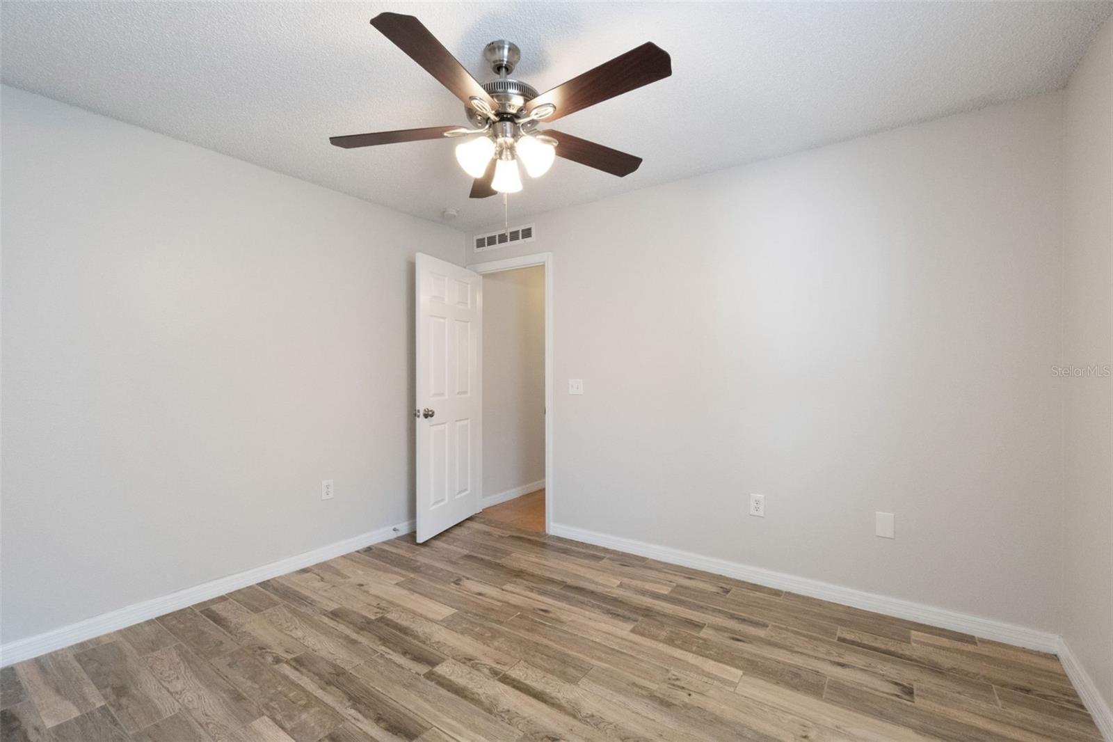 560 BROWN BEAR WAY, ST CLOUD, FL, 34772