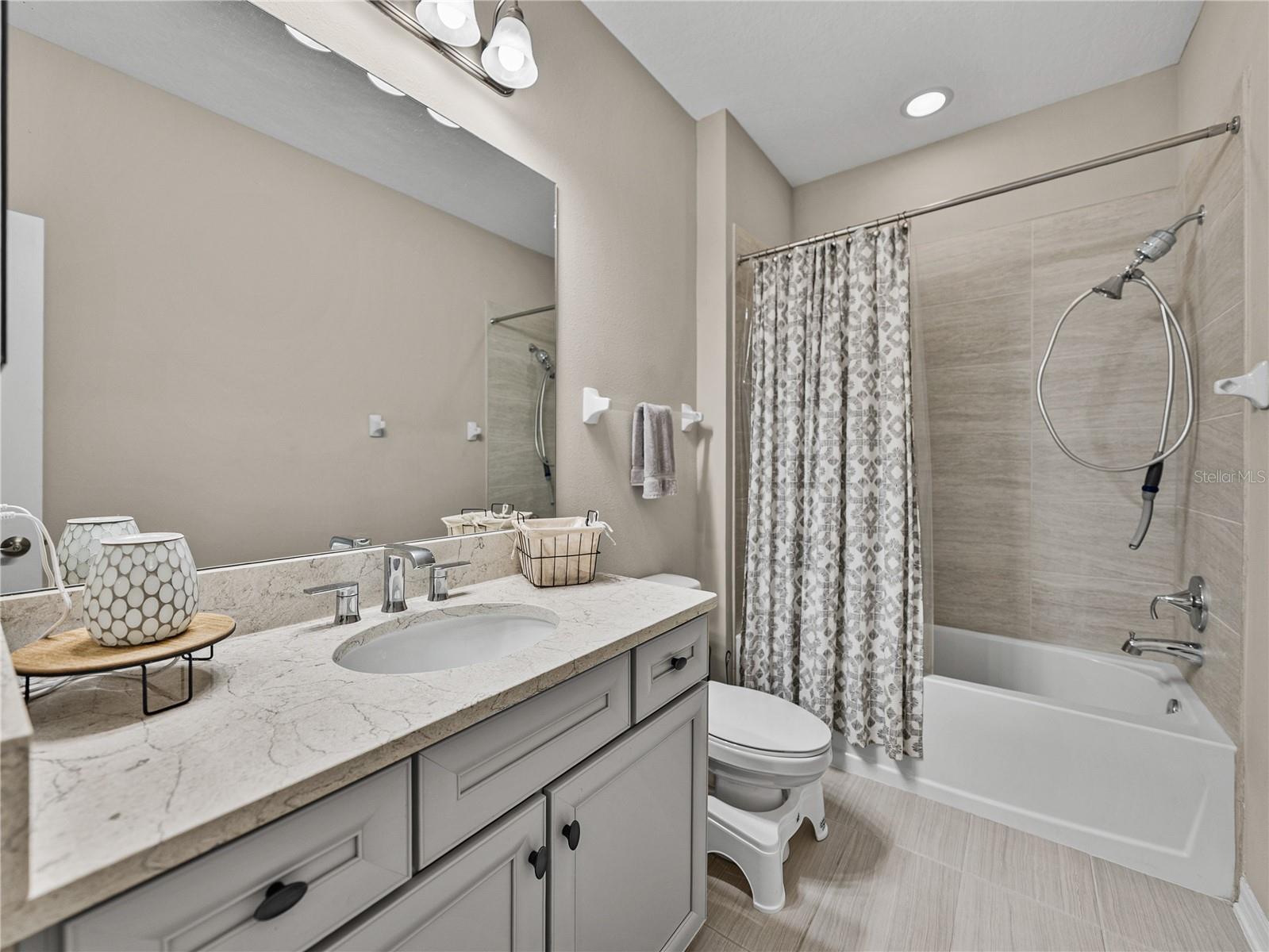 29934 SOUTHWELL LN, WESLEY CHAPEL, FL, 33543