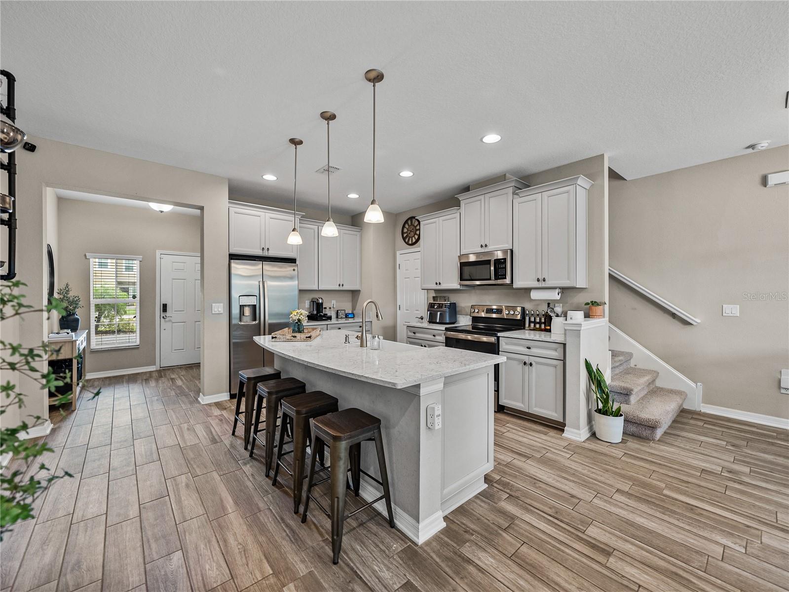 29934 SOUTHWELL LN, WESLEY CHAPEL, FL, 33543