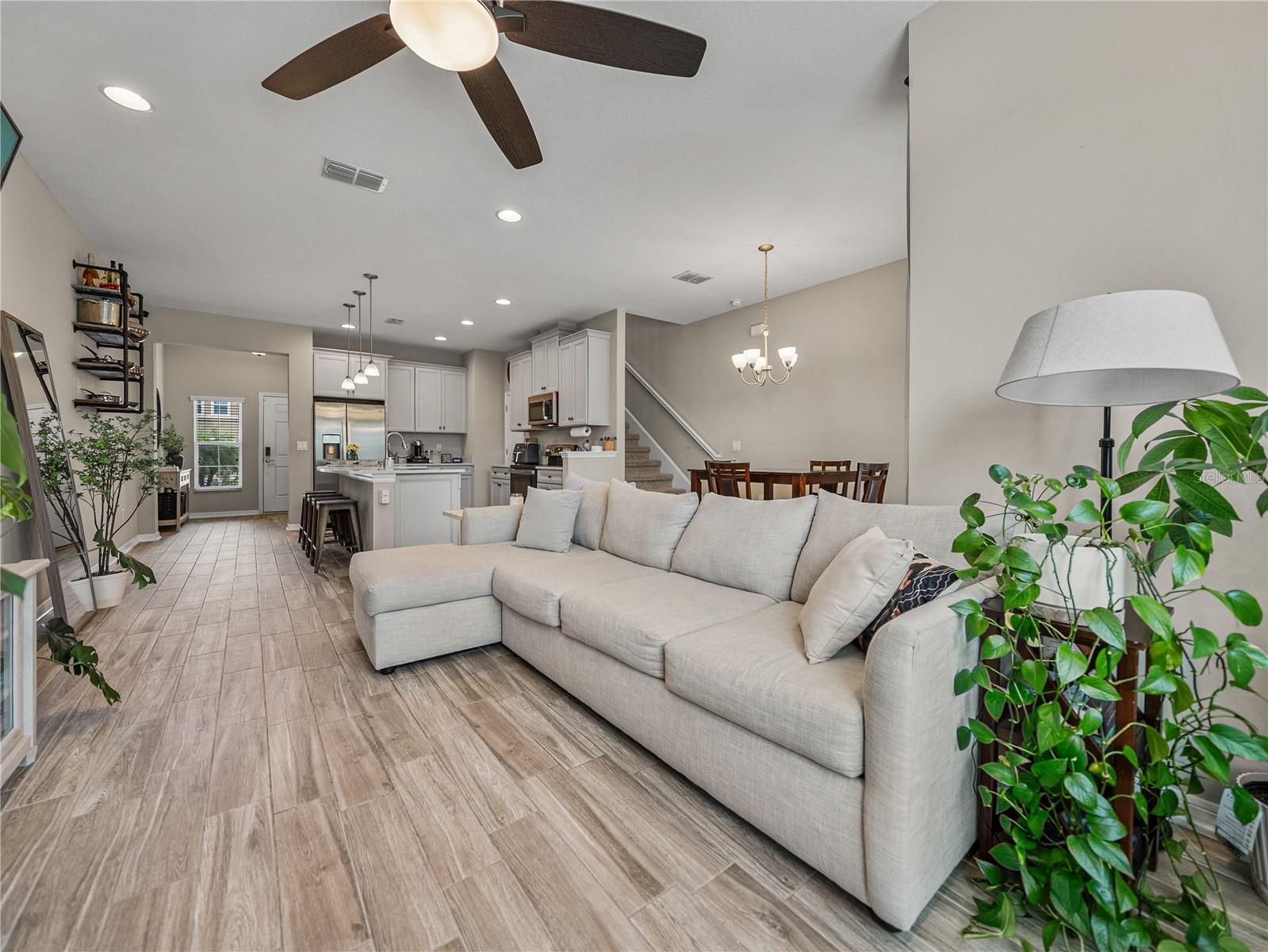 29934 SOUTHWELL LN, WESLEY CHAPEL, FL, 33543