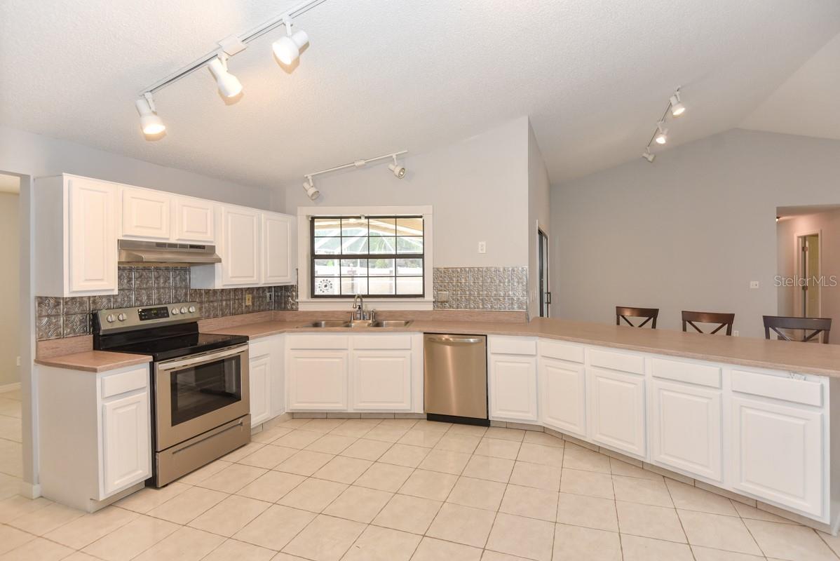 24 LAKE VISTA WAY, ORMOND BEACH, FL, 32174