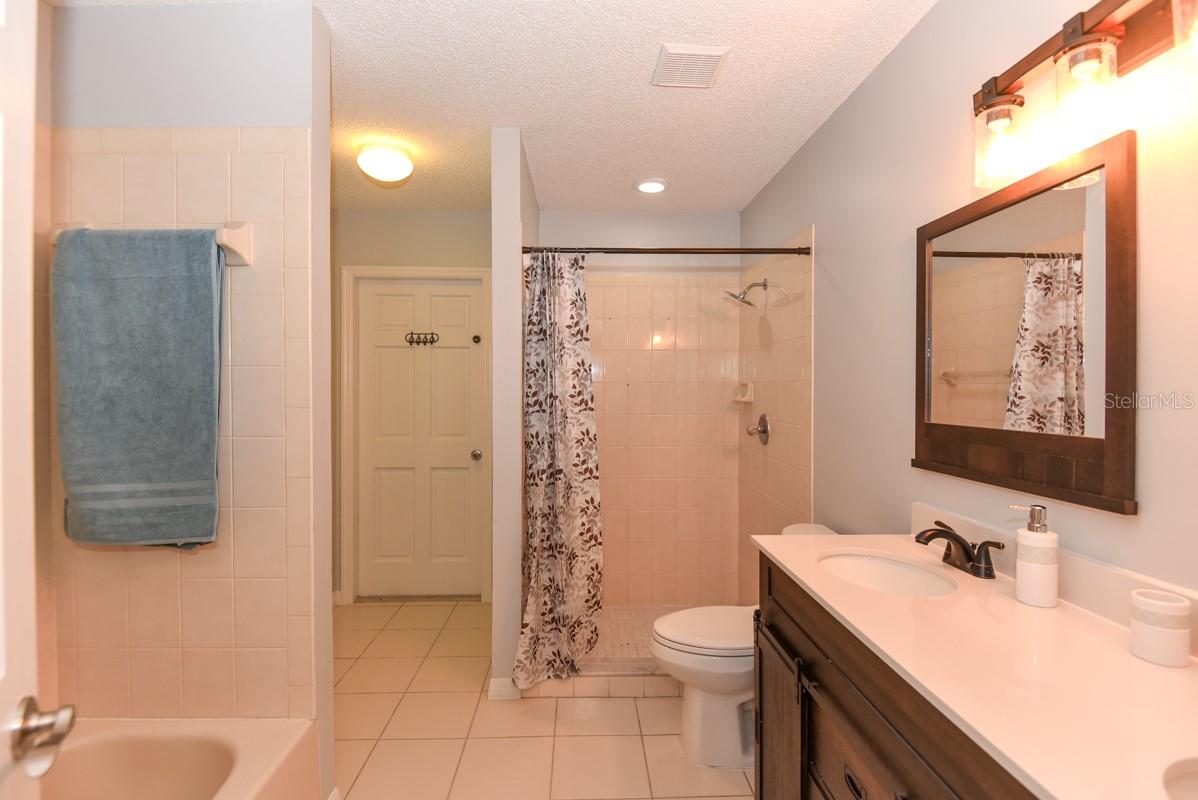 24 LAKE VISTA WAY, ORMOND BEACH, FL, 32174