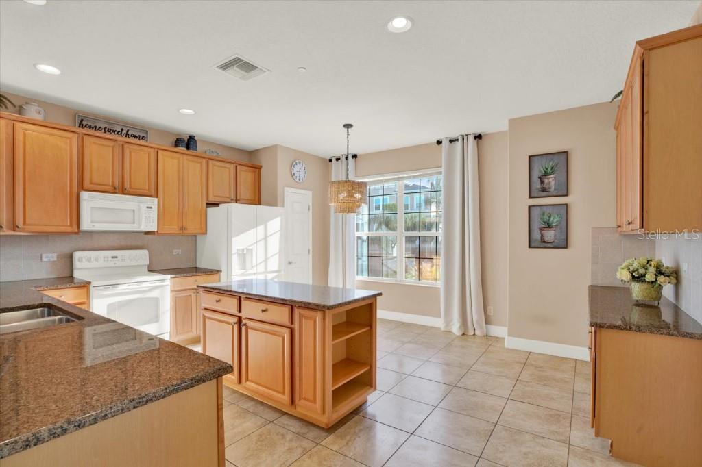 7172 ISLAMORADA CIR, SEMINOLE, FL, 33777