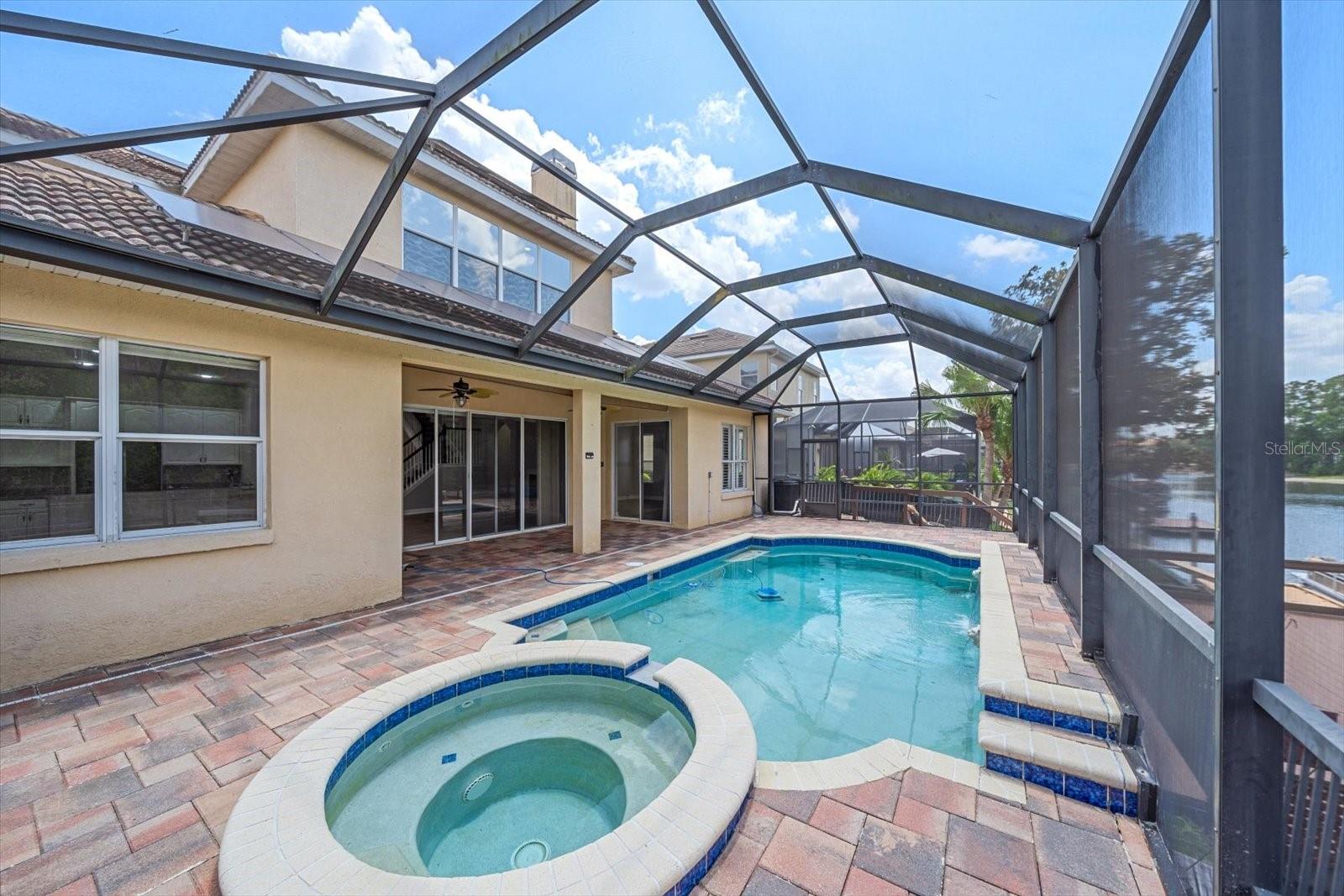 18046 COZUMEL ISLE DR, TAMPA, FL, 33647