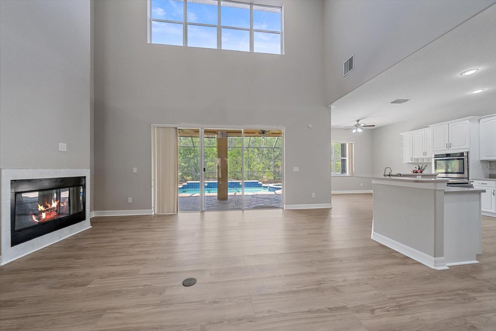 18046 COZUMEL ISLE DR, TAMPA, FL, 33647