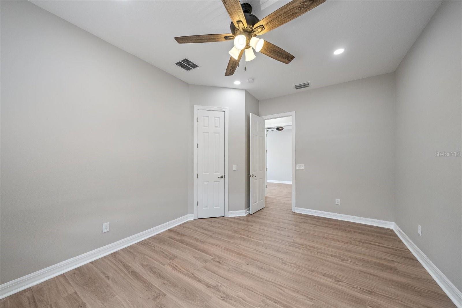 18046 COZUMEL ISLE DR, TAMPA, FL, 33647