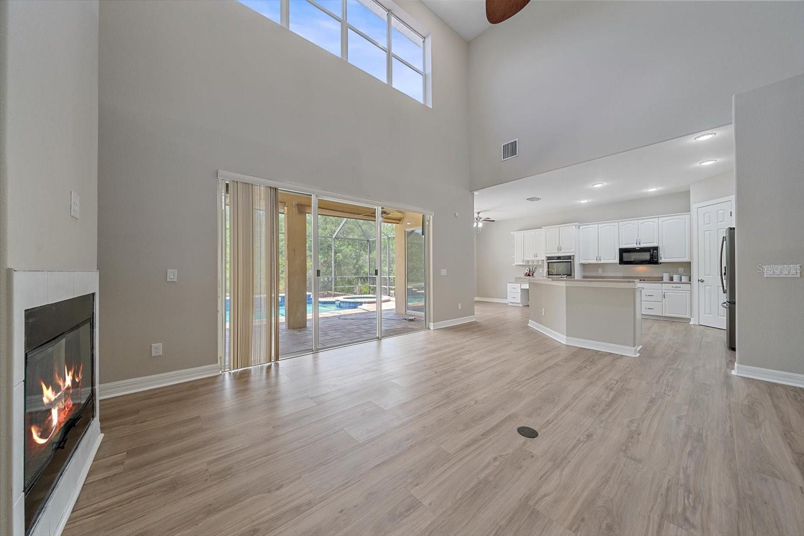 18046 COZUMEL ISLE DR, TAMPA, FL, 33647