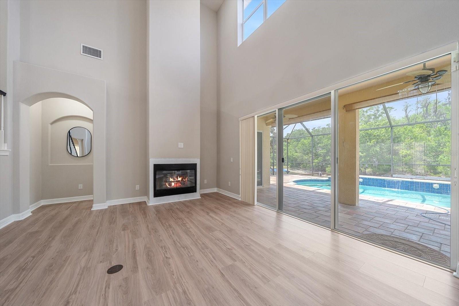 18046 COZUMEL ISLE DR, TAMPA, FL, 33647