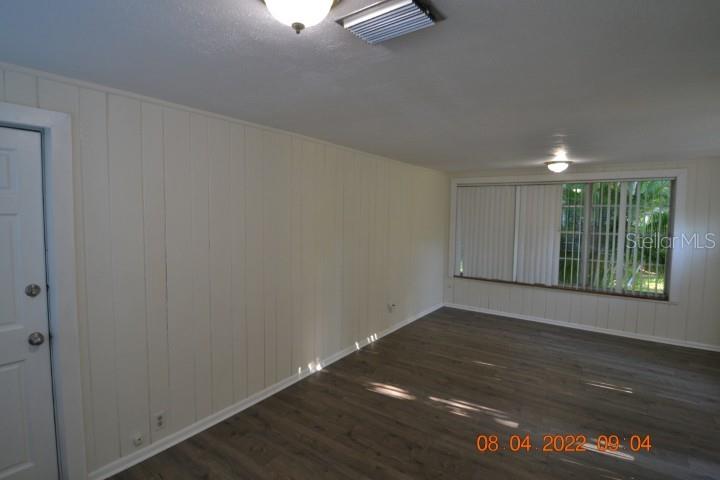 2801 SANDERS DR, TAMPA, FL, 33611
