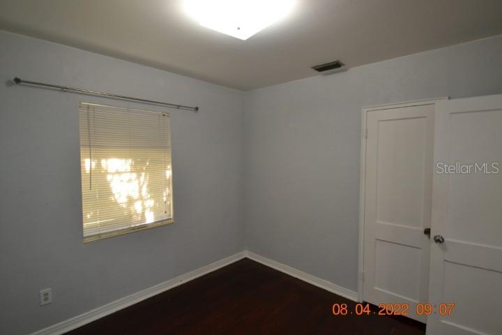 2801 SANDERS DR, TAMPA, FL, 33611