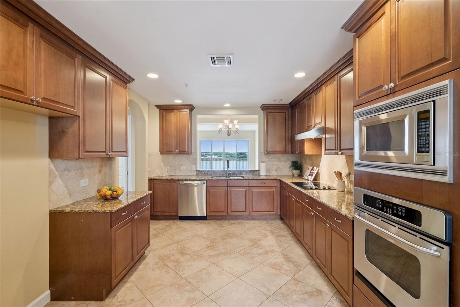 8743 THE ESPLANADE #34, ORLANDO, FL, 32836