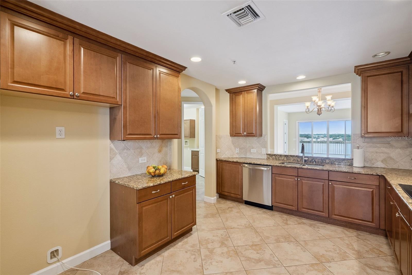 8743 THE ESPLANADE #34, ORLANDO, FL, 32836