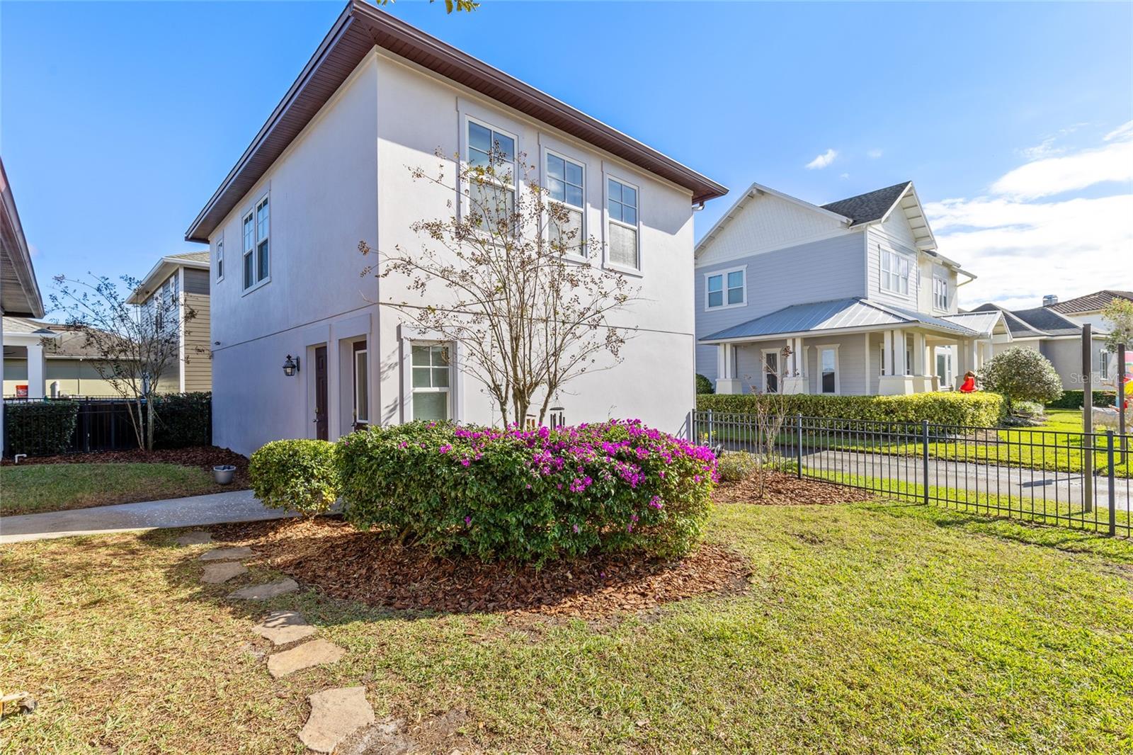 8410 LAUREATE BLVD, ORLANDO, FL, 32827