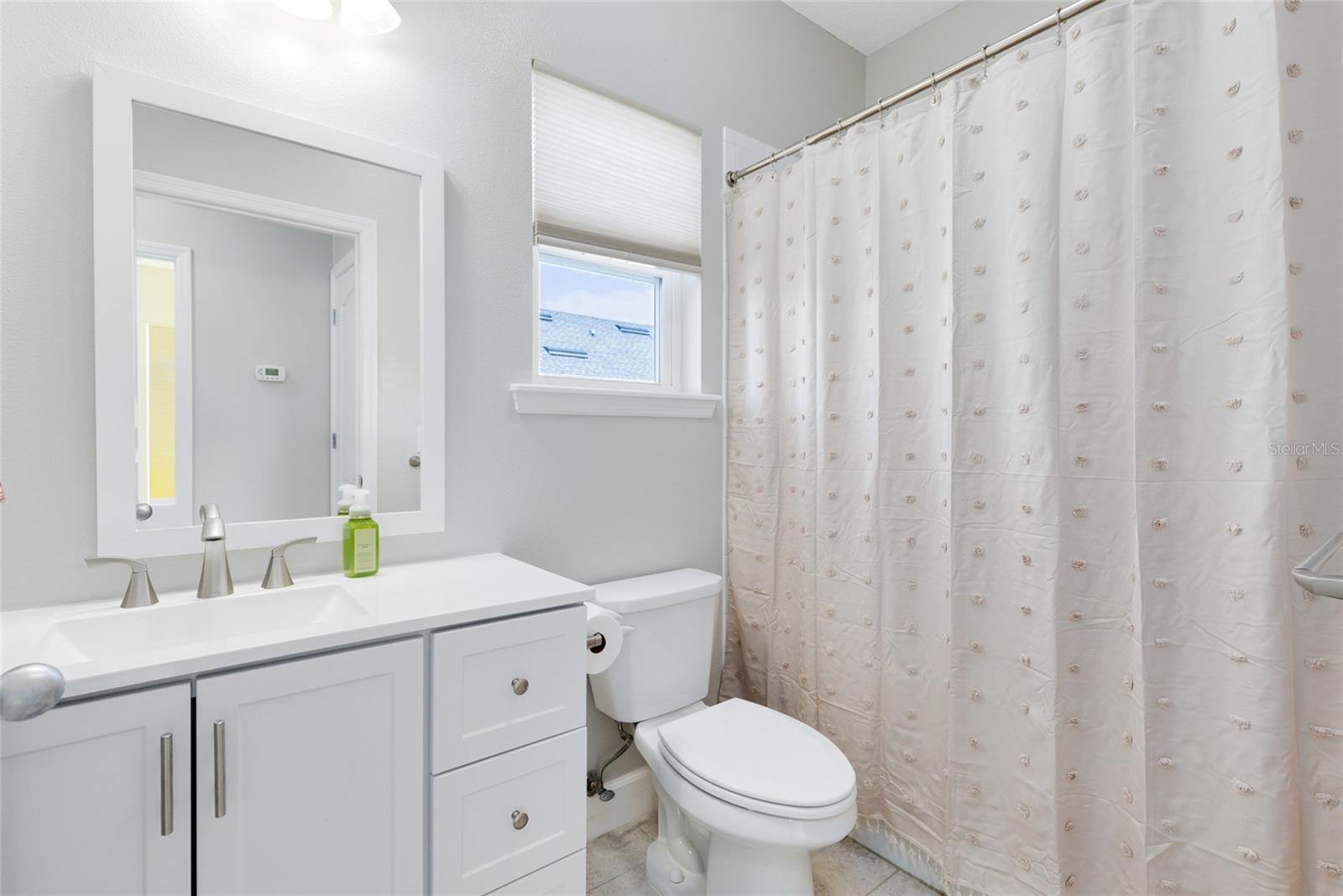 8410 LAUREATE BLVD, ORLANDO, FL, 32827
