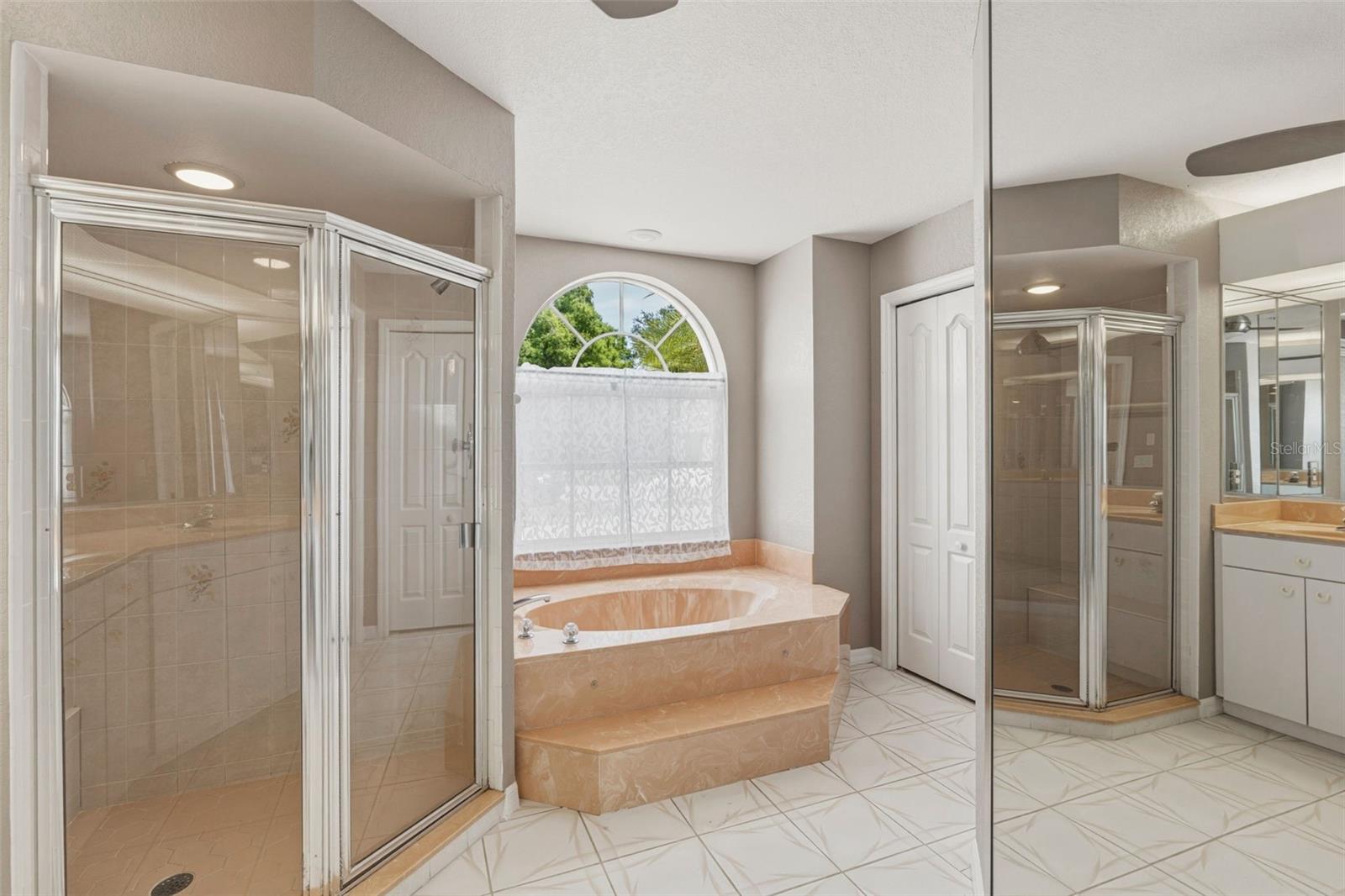 1083 MANILLA LN, PUNTA GORDA, FL, 33983