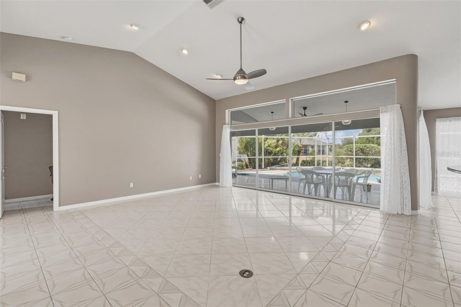 1083 MANILLA LN, PUNTA GORDA, FL, 33983