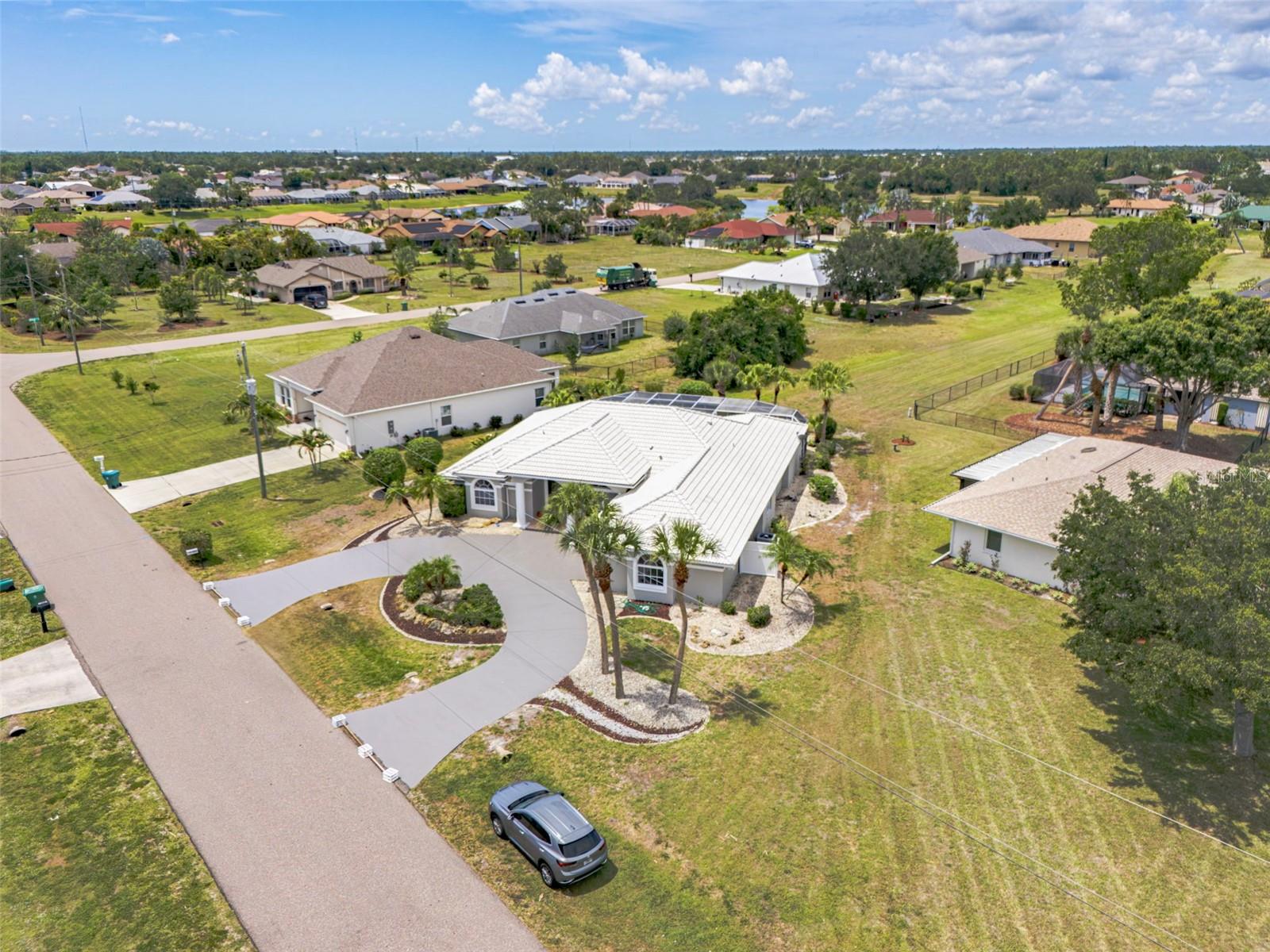 1083 MANILLA LN, PUNTA GORDA, FL, 33983