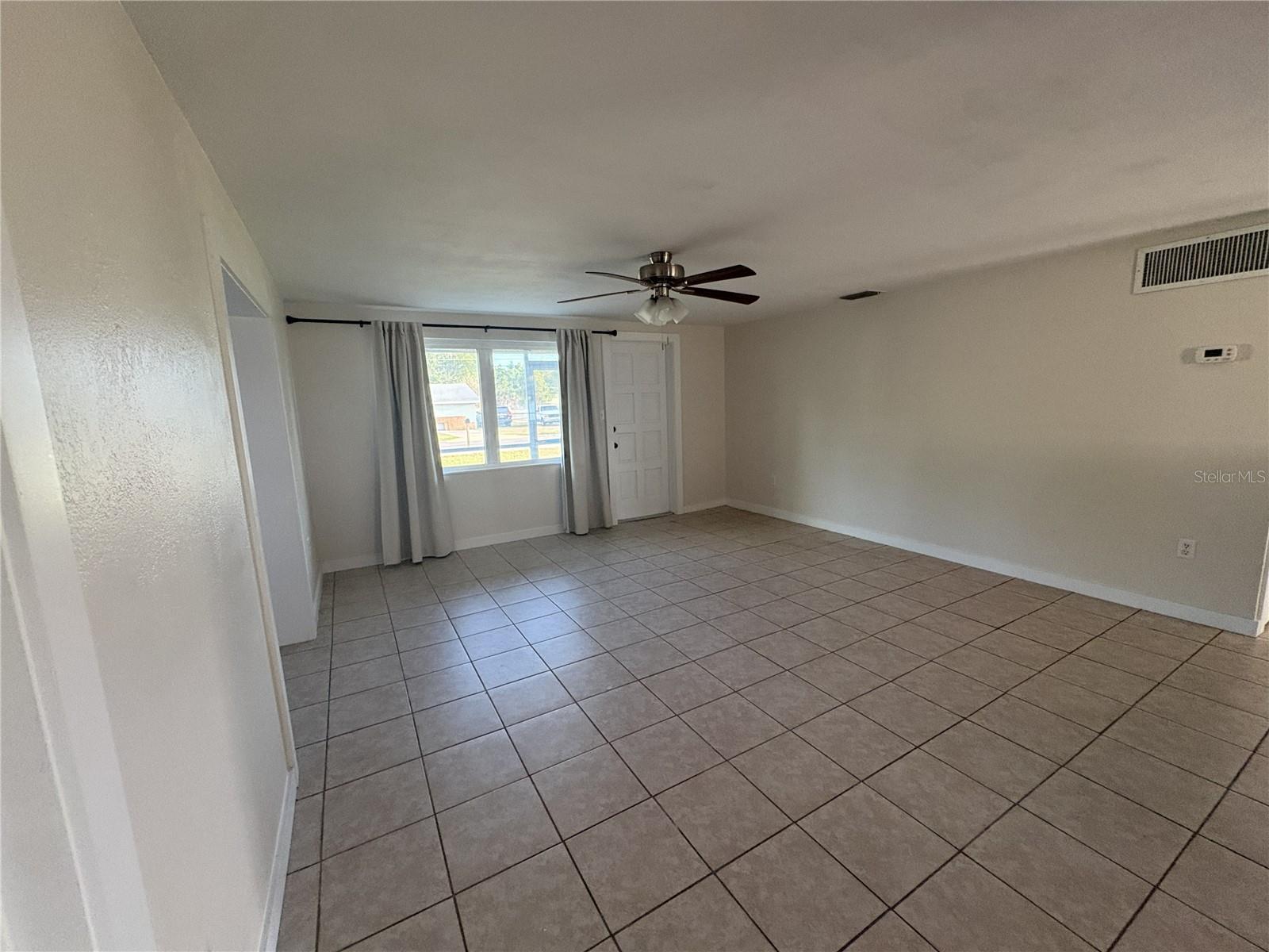 107 W GOLF LINKS AVE, EUSTIS, FL, 32726