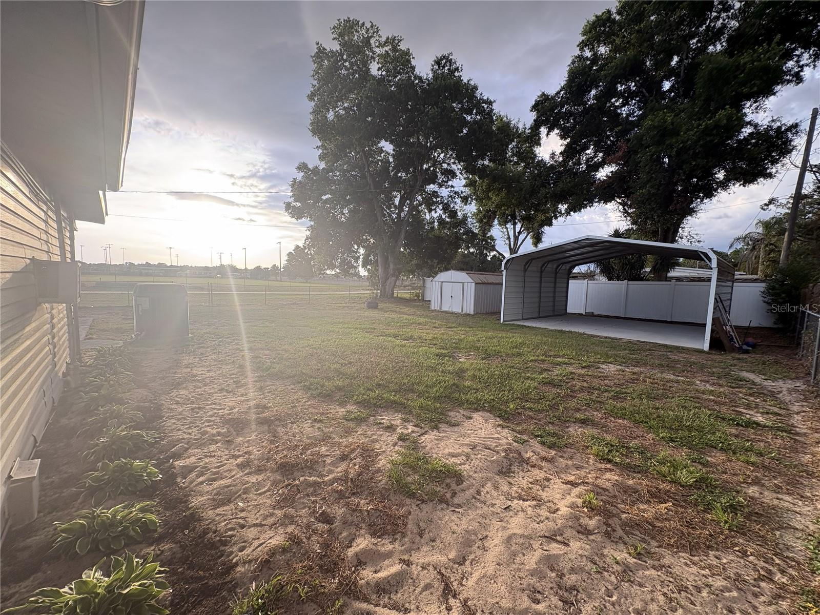107 W GOLF LINKS AVE, EUSTIS, FL, 32726