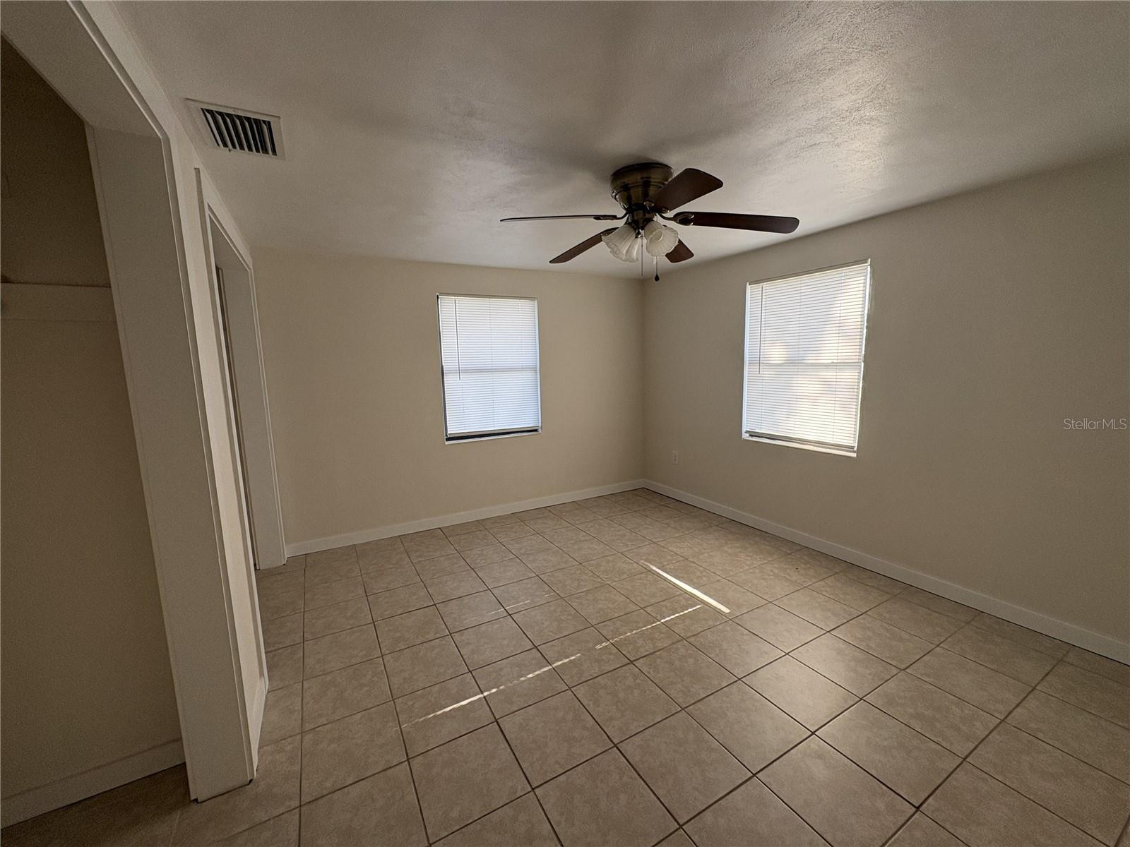 107 W GOLF LINKS AVE, EUSTIS, FL, 32726