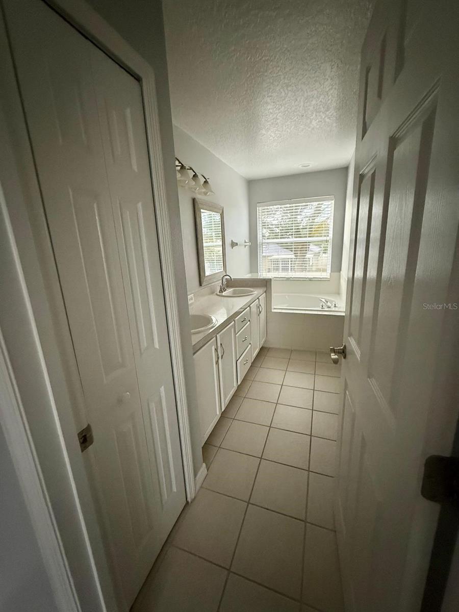 14116 ENTRADA DR, ORLANDO, FL, 32837