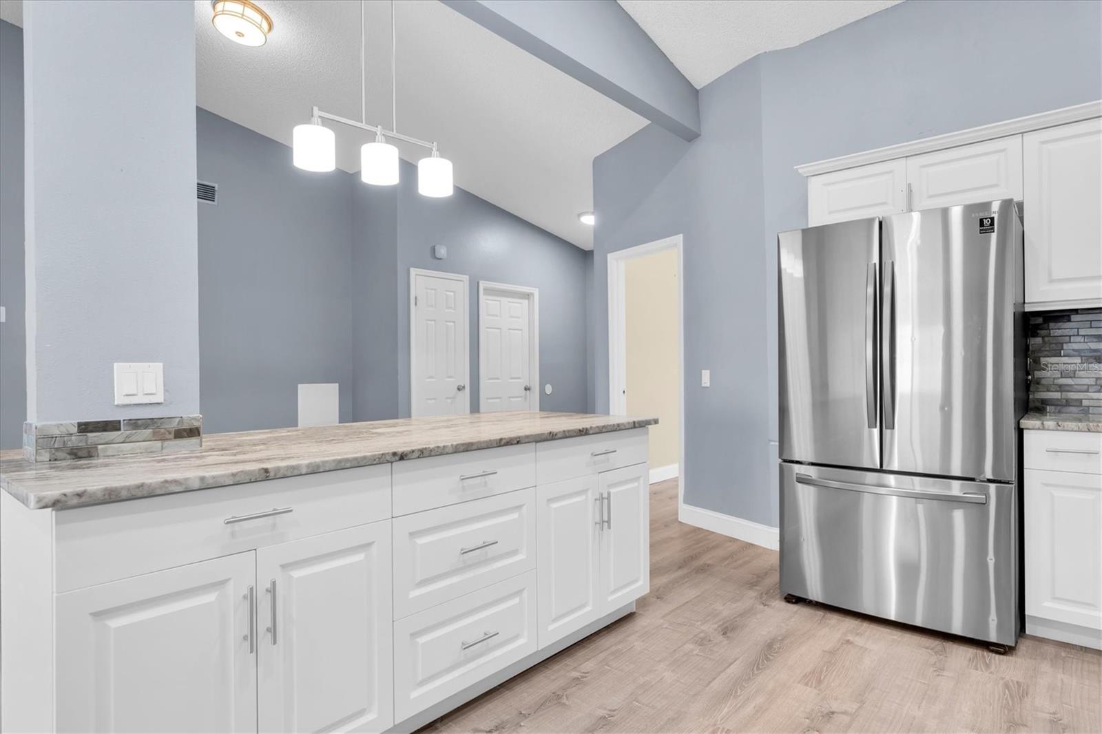 9735 CYPRESS SHADOW AVE, TAMPA, FL, 33647