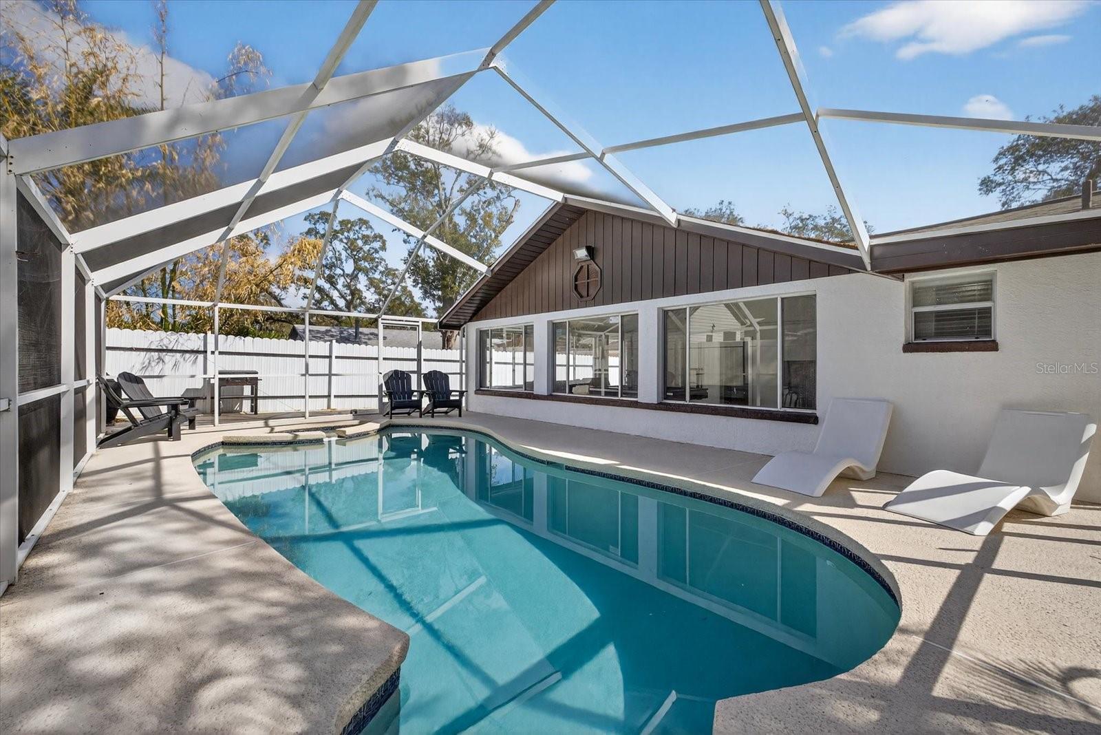 8902 N HAMNER AVE, TAMPA, FL, 33604