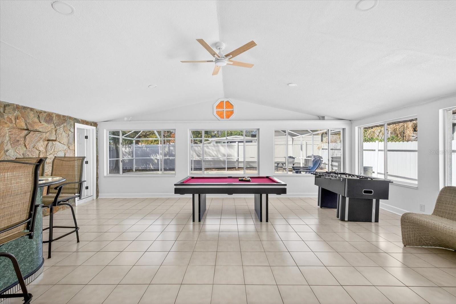 8902 N HAMNER AVE, TAMPA, FL, 33604