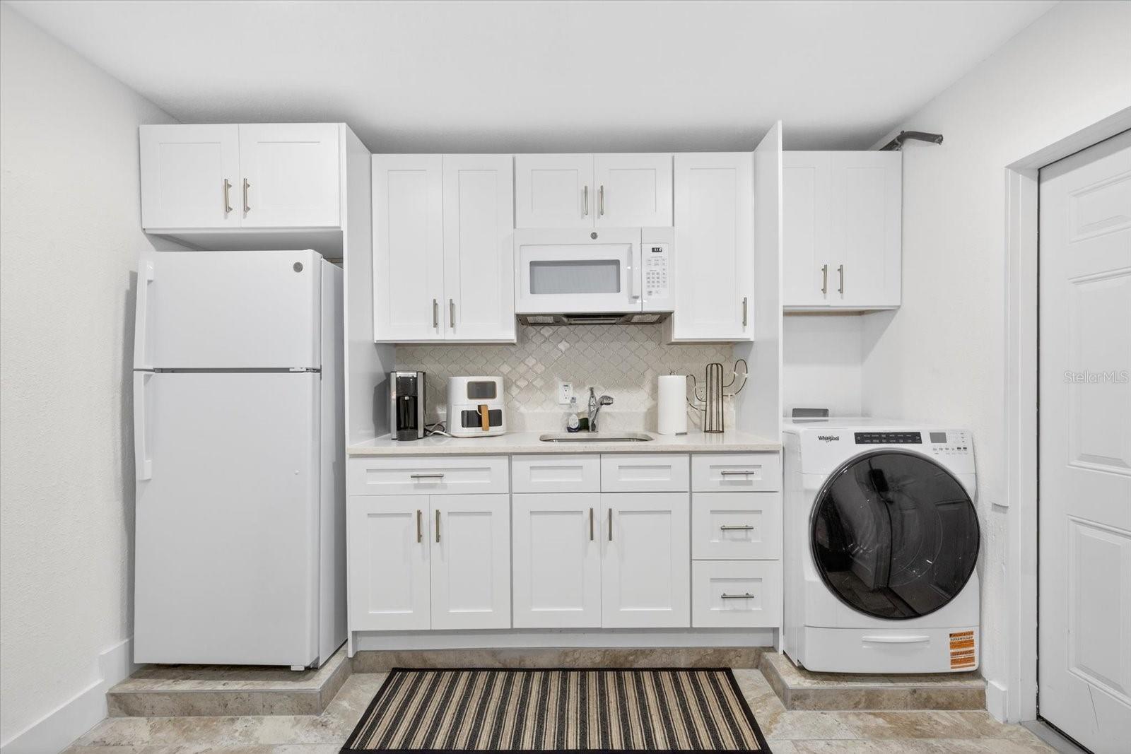 8902 N HAMNER AVE, TAMPA, FL, 33604