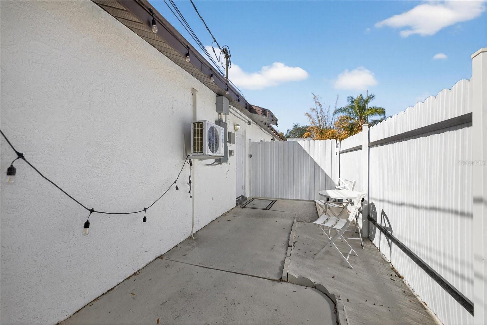 8902 N HAMNER AVE, TAMPA, FL, 33604