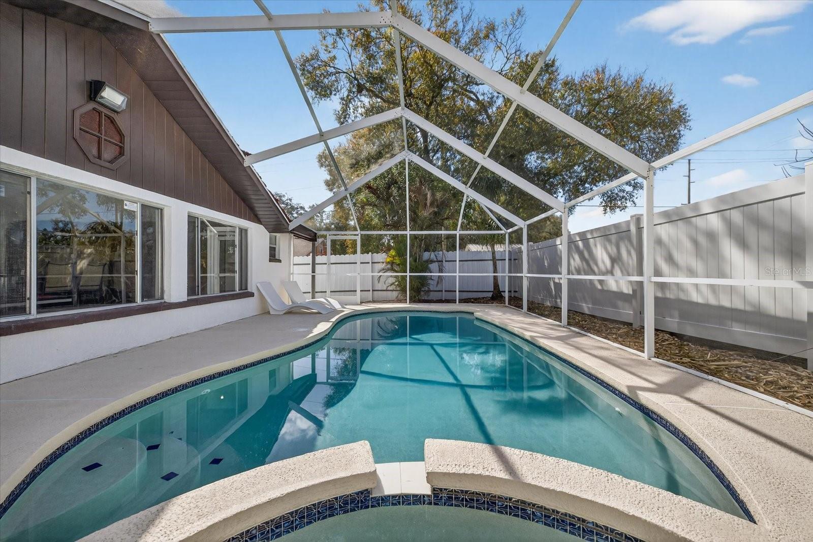 8902 N HAMNER AVE, TAMPA, FL, 33604