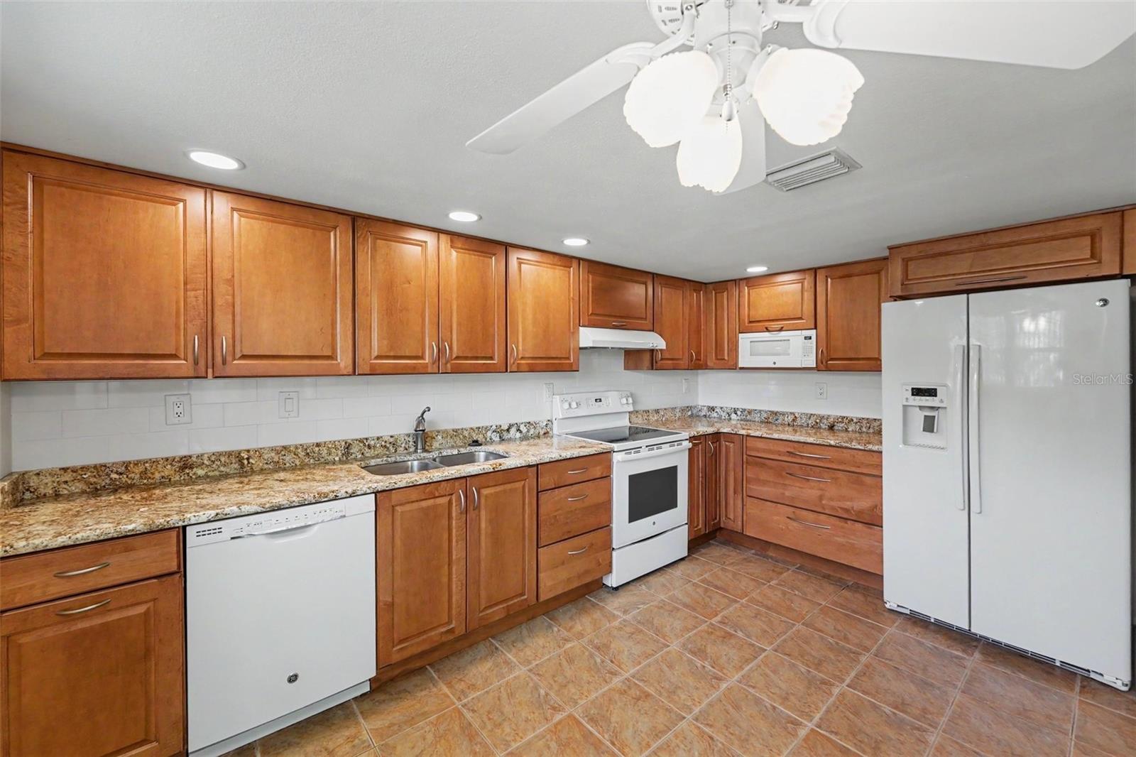 230 BALSAM DR, OLDSMAR, FL, 34677