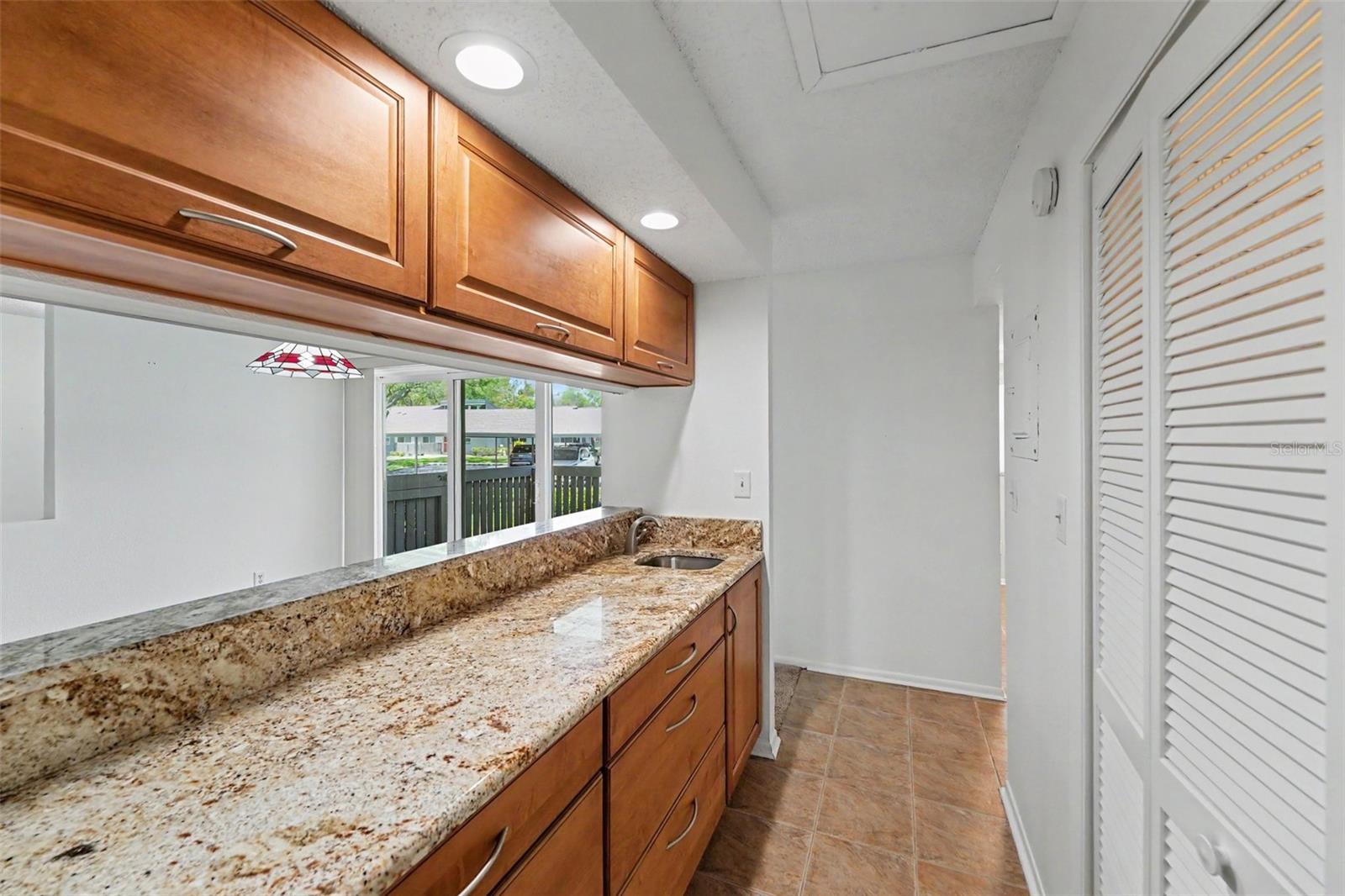 230 BALSAM DR, OLDSMAR, FL, 34677