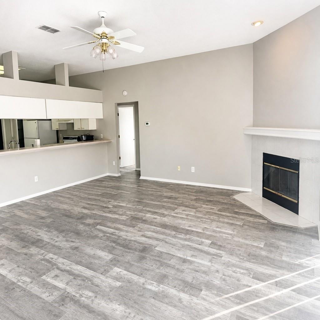 28202 BROKENMEAD PATH, WESLEY CHAPEL, FL, 33543