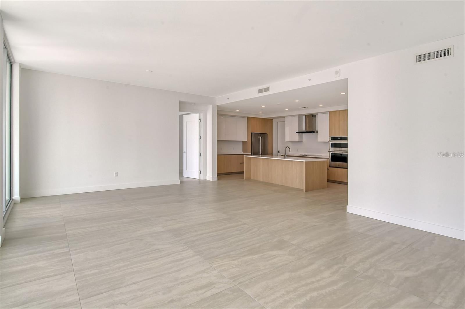 301 QUAY COMMONS #1011, SARASOTA, FL, 34236